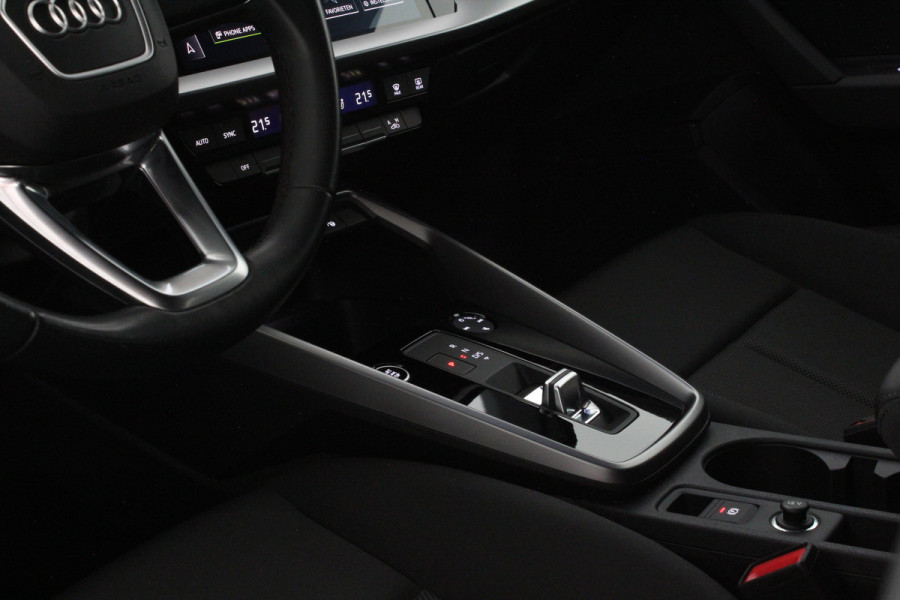 Audi A3 Sportback 40 TFSI e S line > 204pk/Daytona/17inch/Sport-design (S-line)