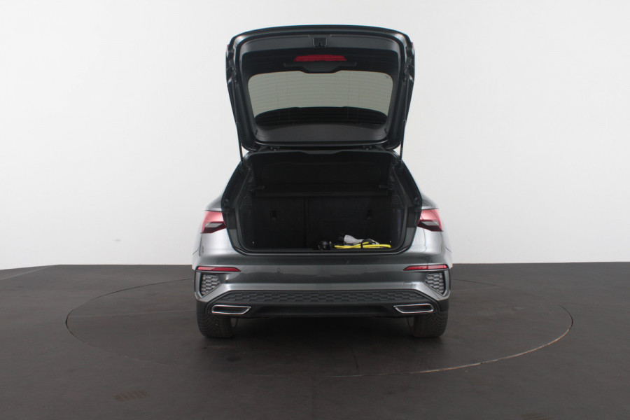 Audi A3 Sportback 40 TFSI e S line > 204pk/Daytona/17inch/Sport-design (S-line)