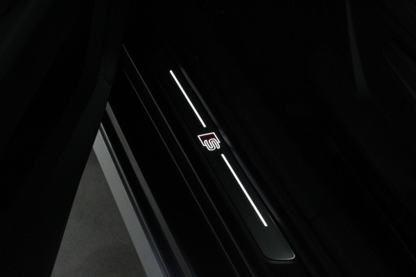 Audi A3 Sportback 40 TFSI e S line > 204pk/Daytona/17inch/Sport-design (S-line)