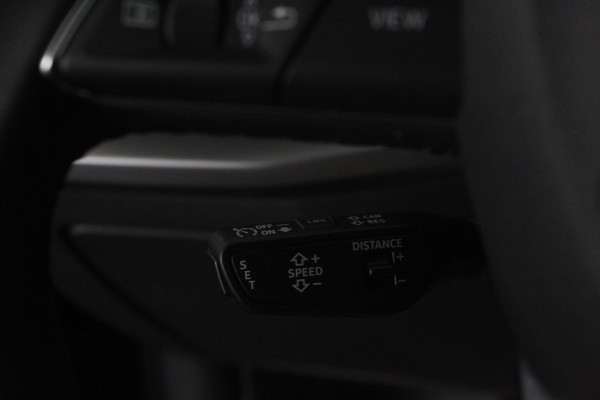 Audi A3 Sportback 40 TFSI e S line > 204pk/Daytona/17inch/Sport-design (S-line)