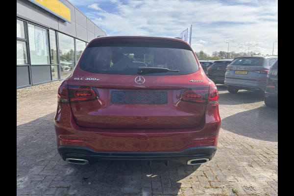 Mercedes-Benz GLC 300e 4MATIC AMG Line | PHEV | Plug-in Hybride | 320pk | Panoramadak | Stoelverwarming | 360 camera | Burmester audio