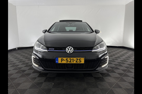 Volkswagen Golf 1.4 TSI PHEV GTE (Plug-in) Aut. *PANO | ADAPTIVE-CRUISE | FULL-LED | DIGI-COCKPIT | BLINDSPOT | HEATED-SPORTSEATS | KEYLESS | NAVI-FULLMAP | AMBIENT-LIGHT | SHIFT-PADDLES | PRIVACY-GLASS | ECC | PDC | 18''ALU*