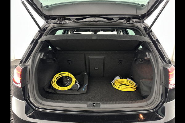 Volkswagen Golf 1.4 TSI PHEV GTE (Plug-in) Aut. *PANO | ADAPTIVE-CRUISE | FULL-LED | DIGI-COCKPIT | BLINDSPOT | HEATED-SPORTSEATS | KEYLESS | NAVI-FULLMAP | AMBIENT-LIGHT | SHIFT-PADDLES | PRIVACY-GLASS | ECC | PDC | 18''ALU*