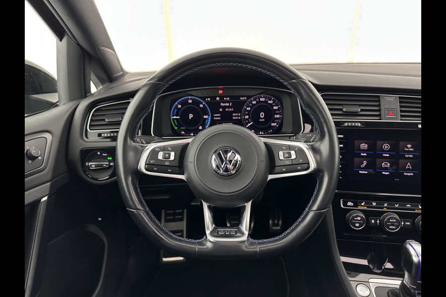 Volkswagen Golf 1.4 TSI PHEV GTE (Plug-in) Aut. *PANO | ADAPTIVE-CRUISE | FULL-LED | DIGI-COCKPIT | BLINDSPOT | HEATED-SPORTSEATS | KEYLESS | NAVI-FULLMAP | AMBIENT-LIGHT | SHIFT-PADDLES | PRIVACY-GLASS | ECC | PDC | 18''ALU*