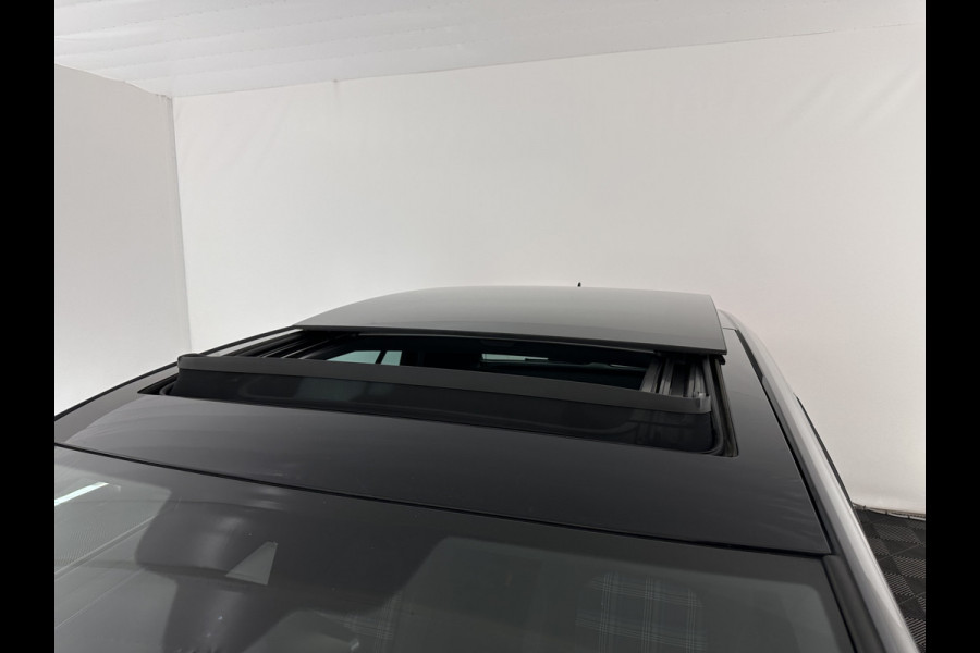 Volkswagen Golf 1.4 TSI PHEV GTE (Plug-in) Aut. *PANO | ADAPTIVE-CRUISE | FULL-LED | DIGI-COCKPIT | BLINDSPOT | HEATED-SPORTSEATS | KEYLESS | NAVI-FULLMAP | AMBIENT-LIGHT | SHIFT-PADDLES | PRIVACY-GLASS | ECC | PDC | 18''ALU*