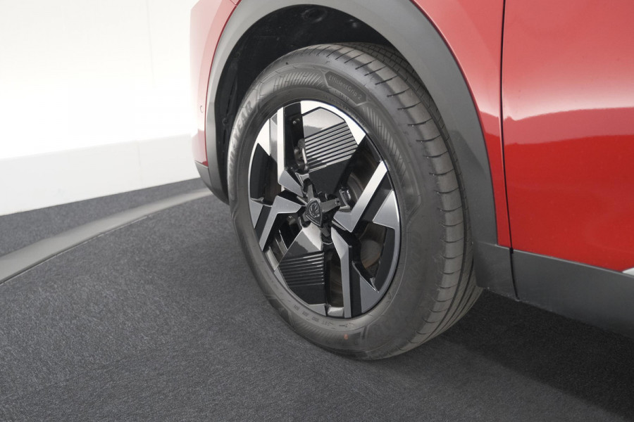 Peugeot 2008 Hybrid 145 e-DCS Allure | 360 Camera | Adaptieve Cruise Control | Navigatie | Dodehoekdetectie