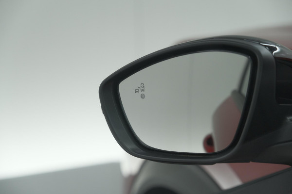 Peugeot 2008 Hybrid 145 e-DCS Allure | 360 Camera | Adaptieve Cruise Control | Navigatie | Dodehoekdetectie