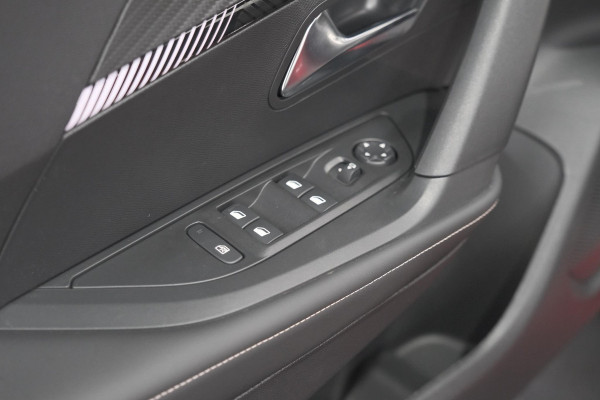 Peugeot 2008 Hybrid 145 e-DCS Allure | 360 Camera | Adaptieve Cruise Control | Navigatie | Dodehoekdetectie