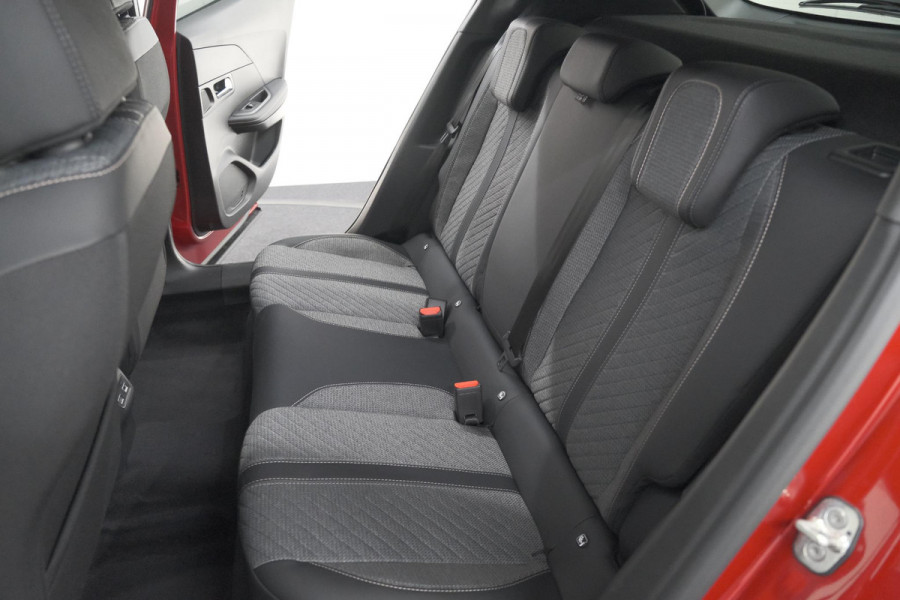 Peugeot 2008 Hybrid 145 e-DCS Allure | 360 Camera | Adaptieve Cruise Control | Navigatie | Dodehoekdetectie