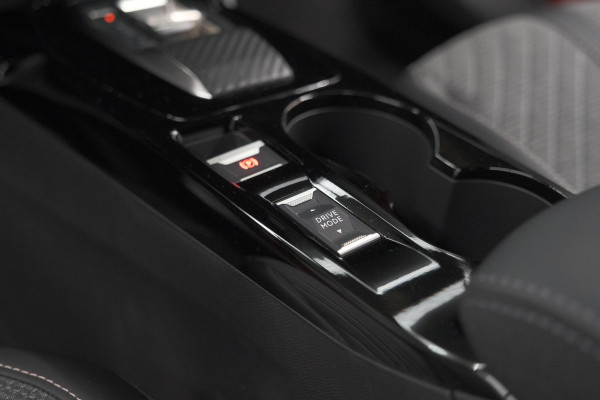 Peugeot 2008 Hybrid 145 e-DCS Allure | 360 Camera | Adaptieve Cruise Control | Navigatie | Dodehoekdetectie