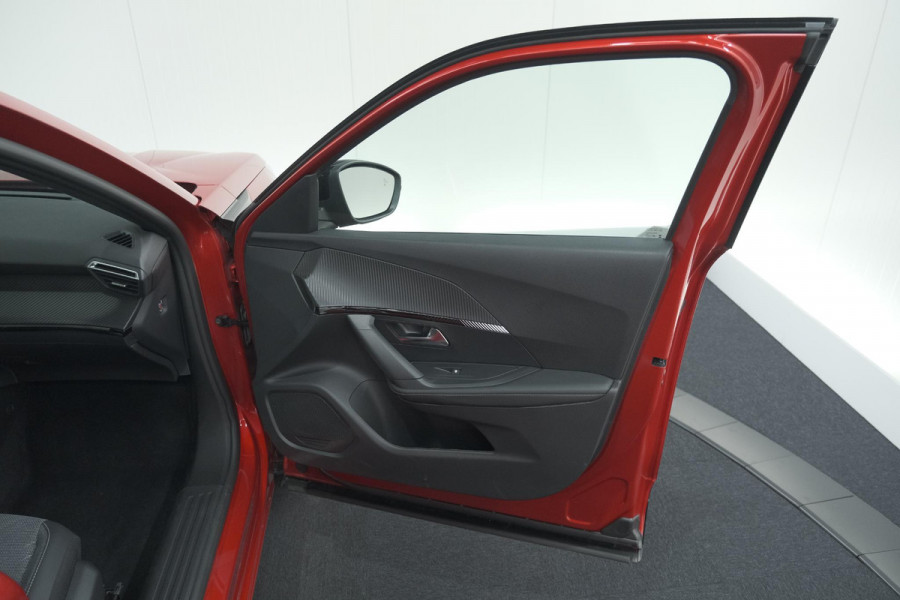 Peugeot 2008 Hybrid 145 e-DCS Allure | 360 Camera | Adaptieve Cruise Control | Navigatie | Dodehoekdetectie
