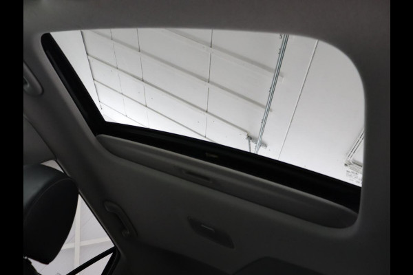 Kia Stonic 1.0 T-GDi MHEV GT-PlusLine | Schuifdak | Stoelverwarming | Adaptive cruise | Camera | Full LED | Keyless | Carplay | Navigatie | Stuurverwarming | Dodehoek detectie | Climate control | Parkeerhulp