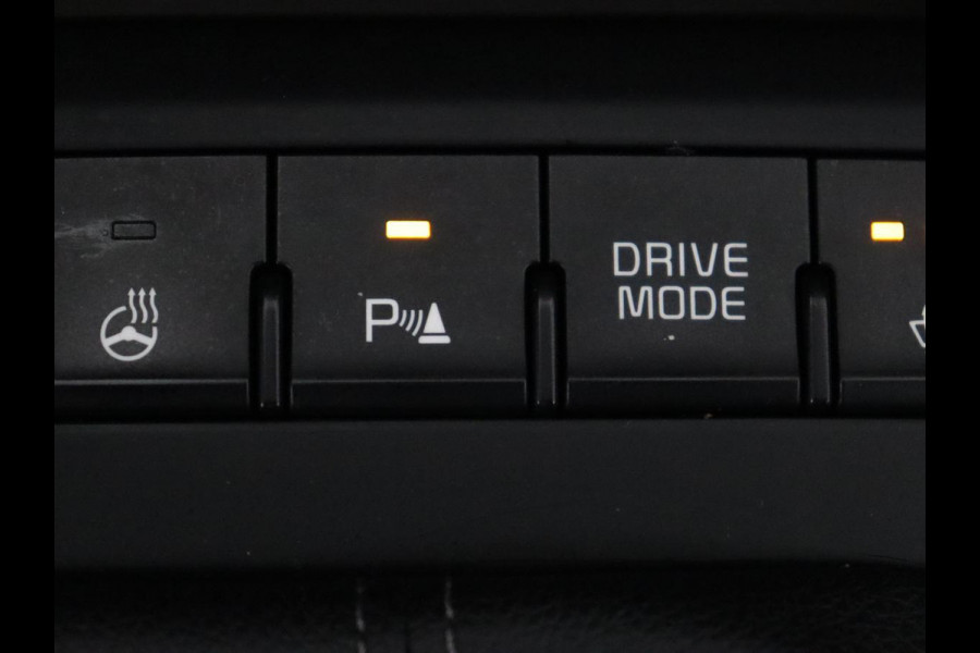 Kia Stonic 1.0 T-GDi MHEV GT-PlusLine | Schuifdak | Stoelverwarming | Adaptive cruise | Camera | Full LED | Keyless | Carplay | Navigatie | Stuurverwarming | Dodehoek detectie | Climate control | Parkeerhulp