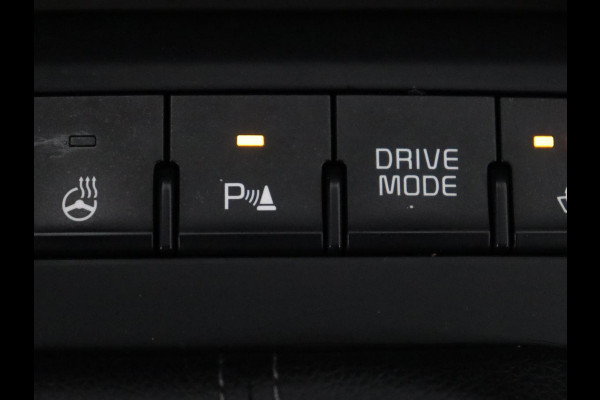 Kia Stonic 1.0 T-GDi MHEV GT-PlusLine | Schuifdak | Stoelverwarming | Adaptive cruise | Camera | Full LED | Keyless | Carplay | Navigatie | Stuurverwarming | Dodehoek detectie | Climate control | Parkeerhulp