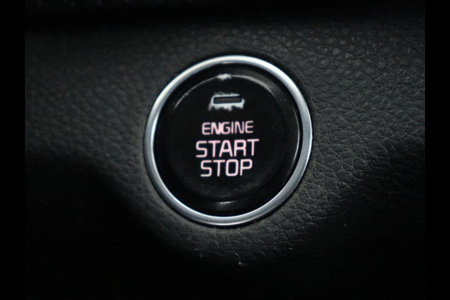 Kia Stonic 1.0 T-GDi MHEV GT-PlusLine | Schuifdak | Stoelverwarming | Adaptive cruise | Camera | Full LED | Keyless | Carplay | Navigatie | Stuurverwarming | Dodehoek detectie | Climate control | Parkeerhulp