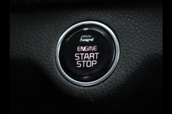 Kia Stonic 1.0 T-GDi MHEV GT-PlusLine | Schuifdak | Stoelverwarming | Adaptive cruise | Camera | Full LED | Keyless | Carplay | Navigatie | Stuurverwarming | Dodehoek detectie | Climate control | Parkeerhulp