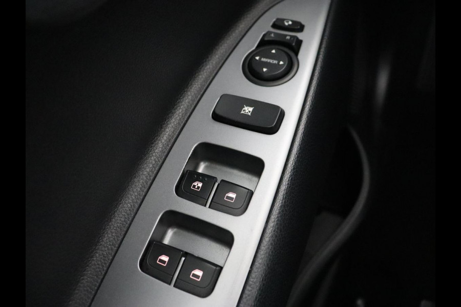 Kia Stonic 1.0 T-GDi MHEV GT-PlusLine | Schuifdak | Stoelverwarming | Adaptive cruise | Camera | Full LED | Keyless | Carplay | Navigatie | Stuurverwarming | Dodehoek detectie | Climate control | Parkeerhulp
