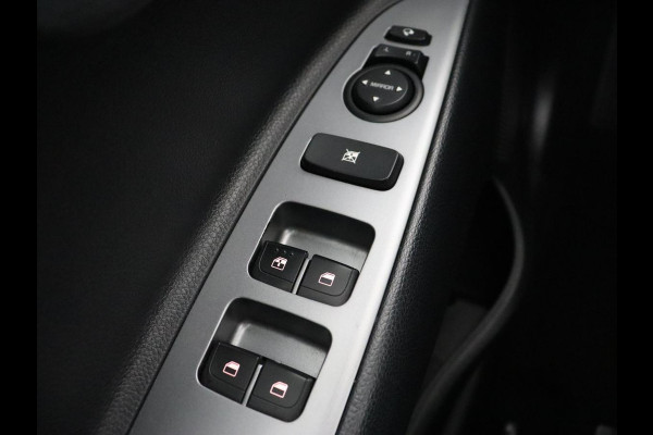 Kia Stonic 1.0 T-GDi MHEV GT-PlusLine | Schuifdak | Stoelverwarming | Adaptive cruise | Camera | Full LED | Keyless | Carplay | Navigatie | Stuurverwarming | Dodehoek detectie | Climate control | Parkeerhulp