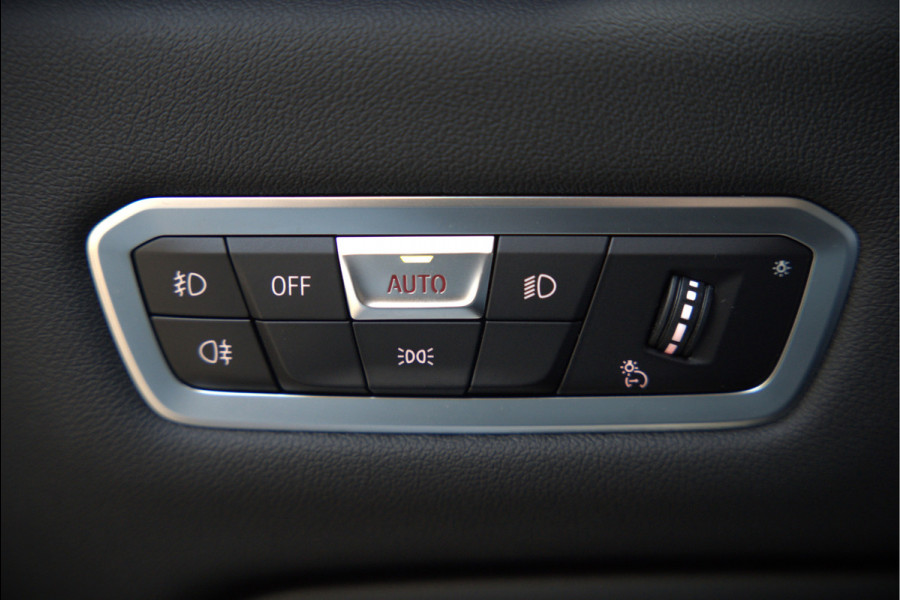 BMW X5 xDrive45e High Executive | Panoramadak | Harman Kardon | Luchtvering | Laser | Adaptive Cruise Control | Keyless | 360 Camera | Head-Up Display | Ambiance Verlichting | M Sport remmen | Memory Seats | Stoelverwarming