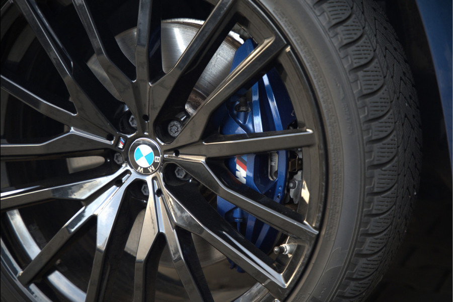 BMW X5 xDrive45e High Executive | Panoramadak | Harman Kardon | Luchtvering | Laser | Adaptive Cruise Control | Keyless | 360 Camera | Head-Up Display | Ambiance Verlichting | M Sport remmen | Memory Seats | Stoelverwarming