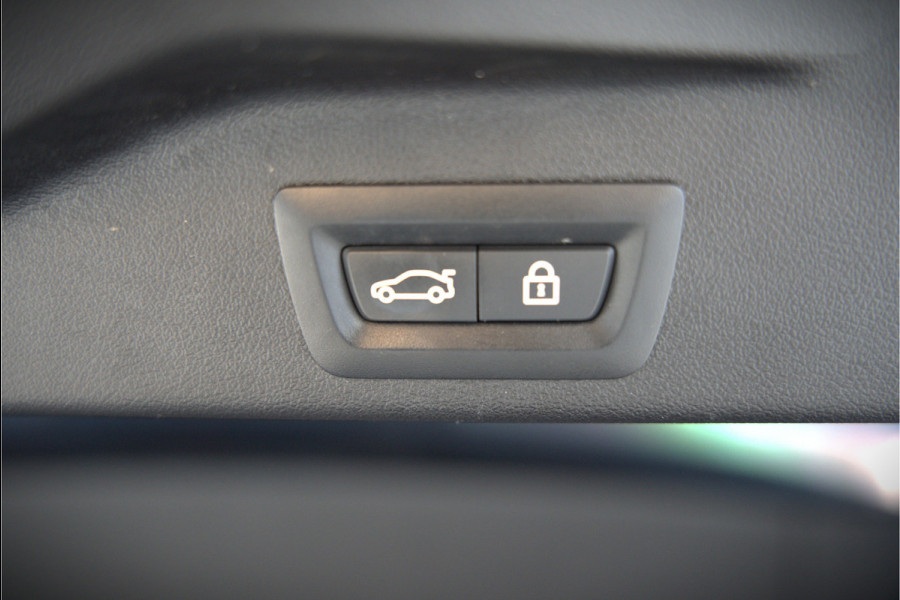 BMW X5 xDrive45e High Executive | Panoramadak | Harman Kardon | Luchtvering | Laser | Adaptive Cruise Control | Keyless | 360 Camera | Head-Up Display | Ambiance Verlichting | M Sport remmen | Memory Seats | Stoelverwarming