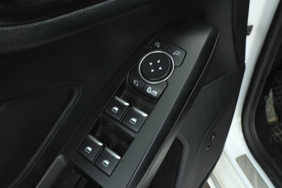 Ford FOCUS Wagon 1.5 EcoBlue Vignale X Business Automaat, Leer, B&O, navigatie, trekhaak