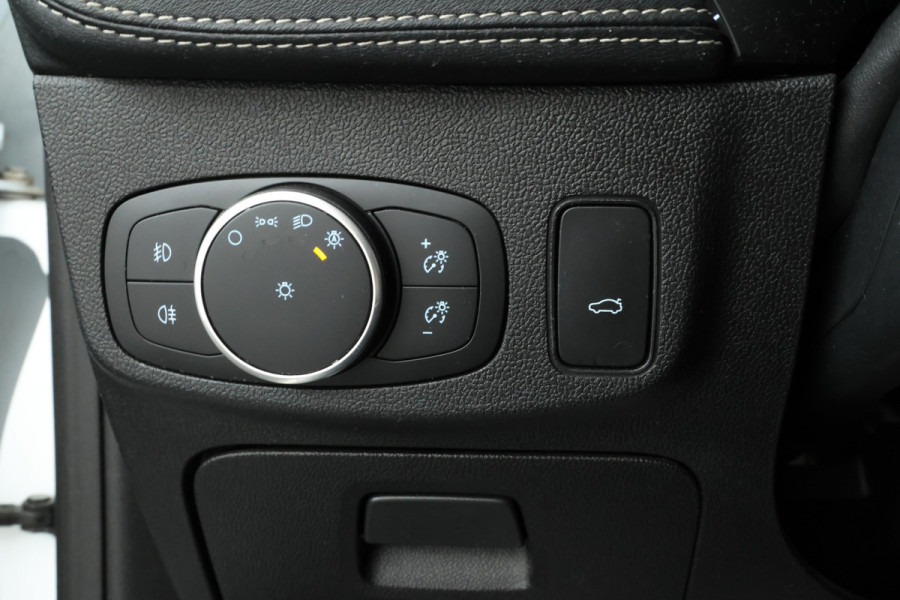 Ford FOCUS Wagon 1.5 EcoBlue Vignale X Business Automaat, Leer, B&O, navigatie, trekhaak