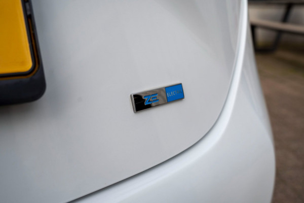 Renault ZOE R135 Evolution 52 kWh | Prijs rijklaar incl. 12 mnd garantie | Camera Carplay Navi Stuur/Stoelverw