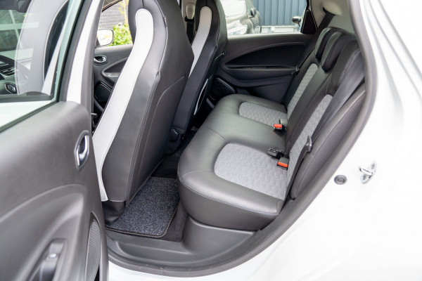 Renault ZOE R135 Evolution 52 kWh | Prijs rijklaar incl. 12 mnd garantie | Camera Carplay Navi Stuur/Stoelverw