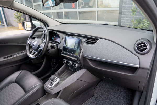 Renault ZOE R135 Evolution 52 kWh | Prijs rijklaar incl. 12 mnd garantie | Camera Carplay Navi Stuur/Stoelverw