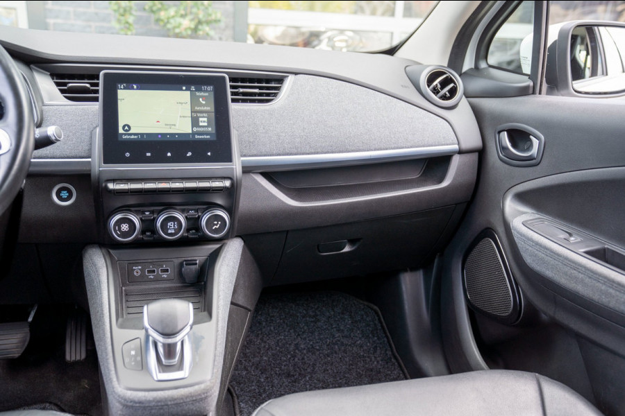 Renault ZOE R135 Evolution 52 kWh | Prijs rijklaar incl. 12 mnd garantie | Camera Carplay Navi Stuur/Stoelverw