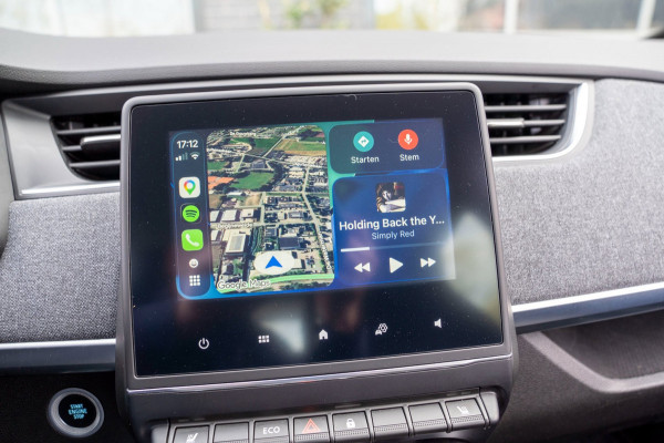 Renault ZOE R135 Evolution 52 kWh | Prijs rijklaar incl. 12 mnd garantie | Camera Carplay Navi Stuur/Stoelverw