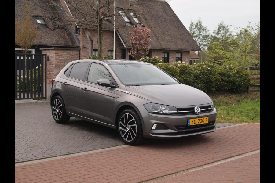 Volkswagen Polo 1.0 TSI Comfortline | Climate Control| Apple Carplay | Cruise Control | Parkeersensoren | Stoelverwarming |