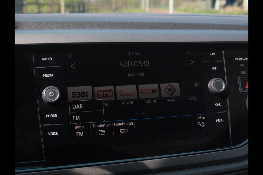 Volkswagen Polo 1.0 TSI Comfortline | Climate Control| Apple Carplay | Cruise Control | Parkeersensoren | Stoelverwarming |