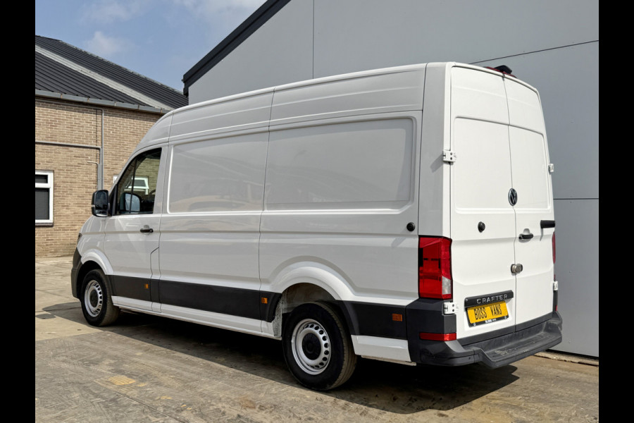 Volkswagen Crafter 2.0 TDI 140PK Nieuw Model! L3H3 Virtual Cockpit Climate Control Camera Parkeersensoren voor achter APK 9-2027
