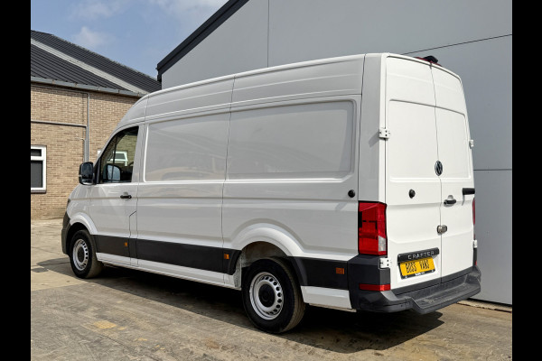 Volkswagen Crafter 2.0 TDI 140PK Nieuw Model! L3H3 Virtual Cockpit Climate Control Camera Parkeersensoren voor achter APK 9-2027
