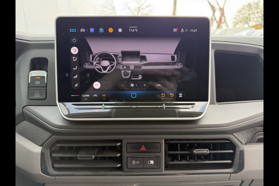 Volkswagen Crafter 2.0 TDI 140PK Nieuw Model! L3H3 Virtual Cockpit Climate Control Camera Parkeersensoren voor achter APK 9-2027
