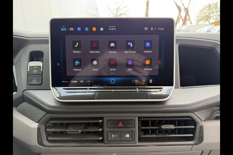 Volkswagen Crafter 2.0 TDI 140PK Nieuw Model! L3H3 Virtual Cockpit Climate Control Camera Parkeersensoren voor achter APK 9-2027