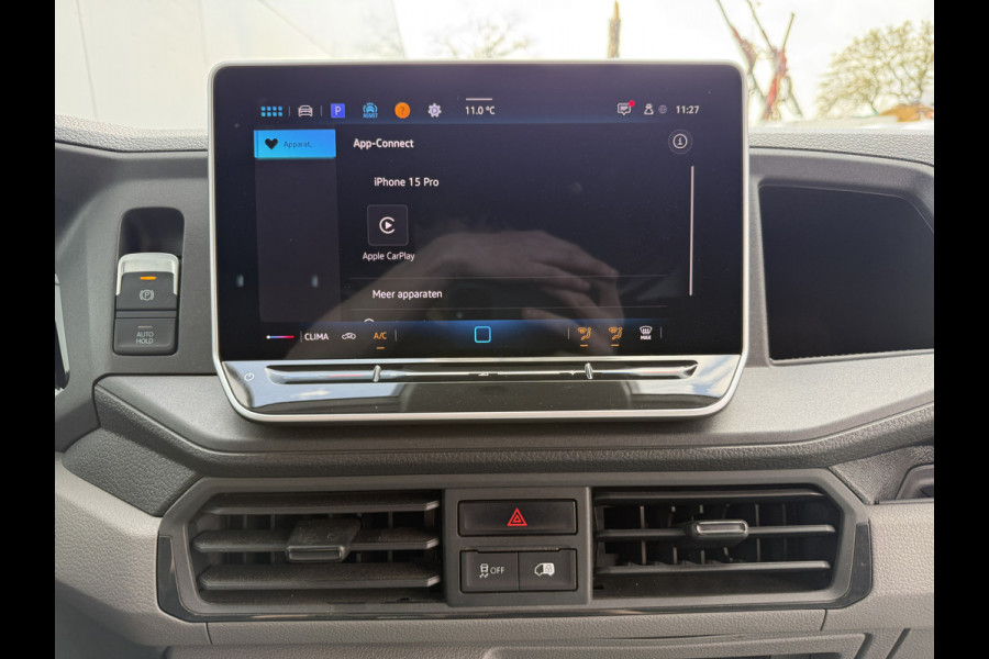 Volkswagen Crafter 2.0 TDI 140PK Nieuw Model! L3H3 Virtual Cockpit Climate Control Camera Parkeersensoren voor achter APK 9-2027