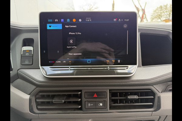 Volkswagen Crafter 2.0 TDI 140PK Nieuw Model! L3H3 Virtual Cockpit Climate Control Camera Parkeersensoren voor achter APK 9-2027