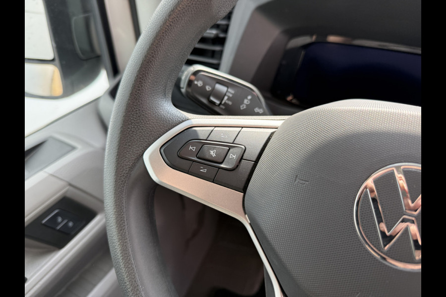 Volkswagen Crafter 2.0 TDI 140PK Nieuw Model! L3H3 Virtual Cockpit Climate Control Camera Parkeersensoren voor achter APK 9-2027