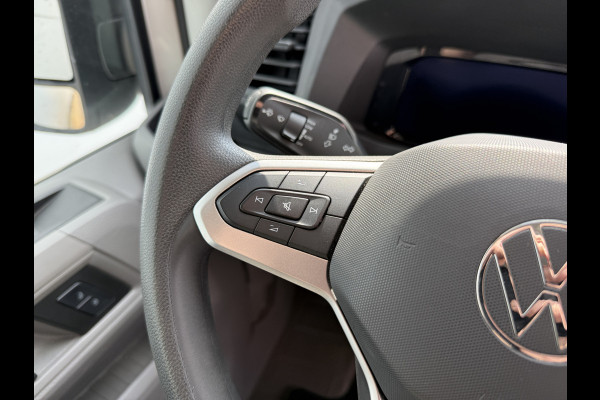 Volkswagen Crafter 2.0 TDI 140PK Nieuw Model! L3H3 Virtual Cockpit Climate Control Camera Parkeersensoren voor achter APK 9-2027
