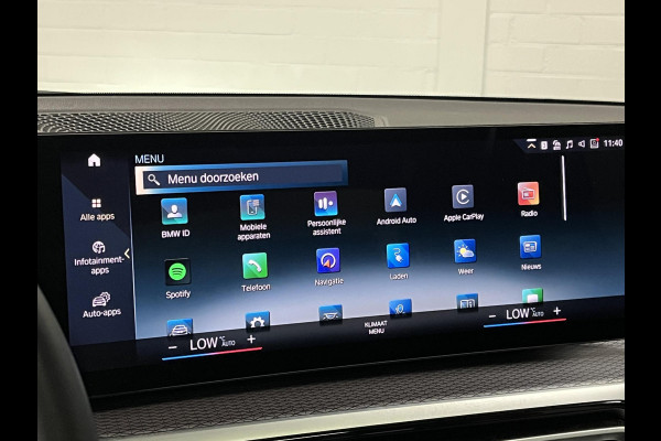 BMW 3-serie 330e M-pakket | Adapt. cruise | Open dak | Trekhaak | Head-up | Stoelverwarming | Sfeerverlichting | Carplay | Leder