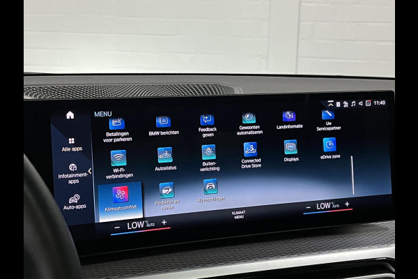 BMW 3-serie 330e M-pakket | Adapt. cruise | Open dak | Trekhaak | Head-up | Stoelverwarming | Sfeerverlichting | Carplay | Leder