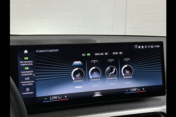 BMW 3-serie 330e M-pakket | Adapt. cruise | Open dak | Trekhaak | Head-up | Stoelverwarming | Sfeerverlichting | Carplay | Leder