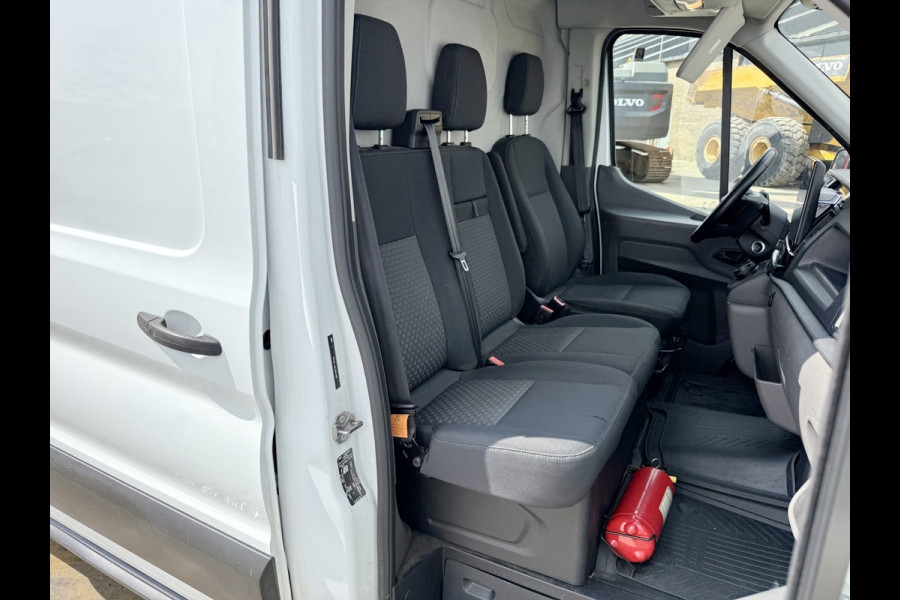 Ford E-Transit 350 68kWh 184PK L3H2 Cruise control Climate control Carplay Snelladen Laadkabel Parkeersensoren