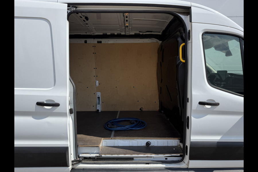 Ford E-Transit 350 68kWh 184PK L3H2 Cruise control Climate control Carplay Snelladen Laadkabel Parkeersensoren
