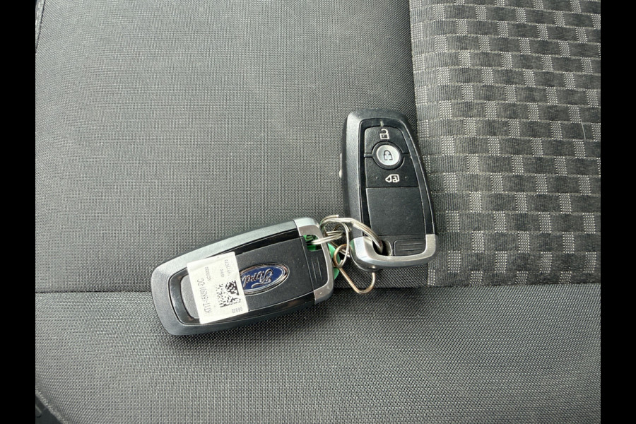 Ford E-Transit 350 68kWh 184PK L3H2 Cruise control Climate control Carplay Snelladen Laadkabel Parkeersensoren