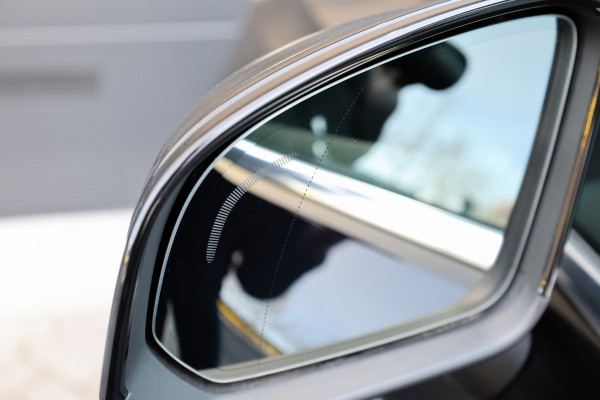 Volvo XC40 1.5 T5 Recharge R-Design | PANO | H&K | MEMORY | 360 | DODE HOEK | KEYLESS | ELEK TREKHAAK |