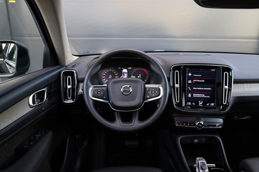 Volvo XC40 1.5 T5 Recharge R-Design | PANO | H&K | MEMORY | 360 | DODE HOEK | KEYLESS | ELEK TREKHAAK |
